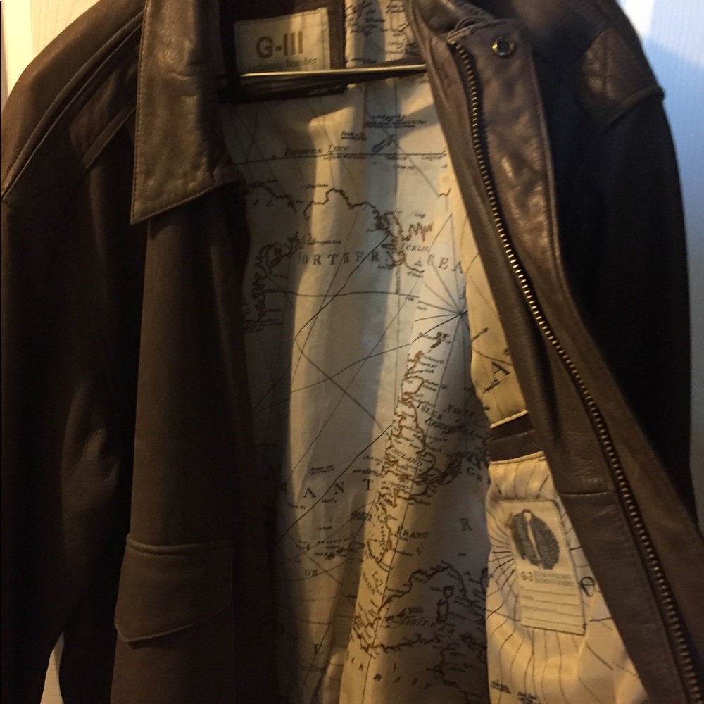 Bomber jacket - Picture 2 of 2